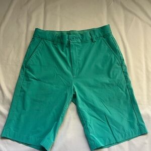 Vineyard vines short size 14 boys gently worn